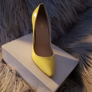 Women's high heels shoes